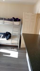 1 bedroom flat which can accommodate 4 to 6 guests