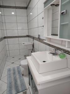 Apartamento com garagem - Localização estratégica - Próximo BR 116