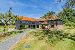 Bluehouse Saltwood