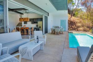 Ocean View Tranquility 2BR with Pool