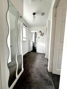 Dale House Cozy 3-bedroom Home Stay in East Kilbride