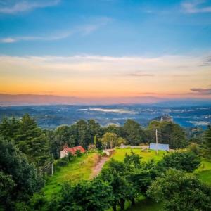 Biciting Casita en el Árbol con Terraza