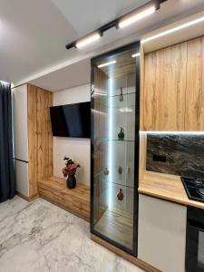 Гарна квартира біля ЦЕНТРУ, ОЗЕРА ТА ПАРКУ