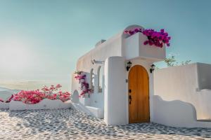 Luxury Santorini-Style Villa in Surf City