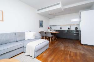 Urban Oasis Suite & Eurovea Riverside