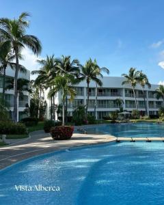 Lujoso Departamento con vista a alberca en Acapulco Diamante