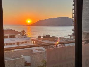 Golden zone, ocean view, rooftop and pool 2 bedrooms 2 bathrooms