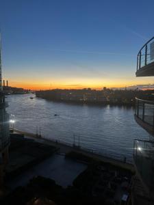 Stunning two bedroom in Chelsea