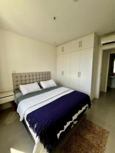 Carmelitas 1BR Apartment - Pool & Parking - Ventura