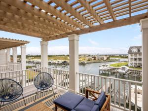 Dock Holidays condo