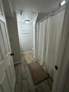 Cozy Apt in Downtown Logan