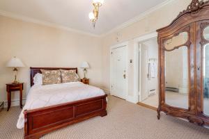 Nob Hill Inn