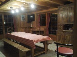 Appartements Chalet Les Lioues : photos des chambres