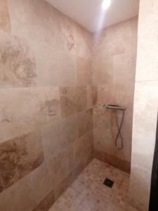 Extraordinaire face aux Arènes