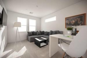 Luxury Escape Hot Tub Panoramic Vegas Strip Views