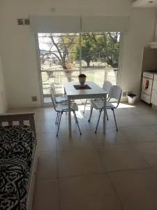 Frente al Río - بارانا