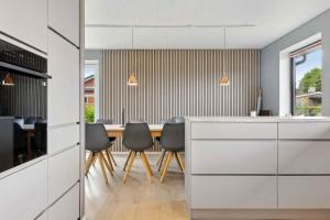 Near Beach And Golf With Multi-Purpose Room