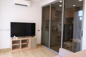 Family Studio in Skypark Laguna Bang Tao King Bed & Pool