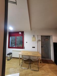 Loft con jardín privado, mascotas bienvenidas en Sant Cugat Barcelona