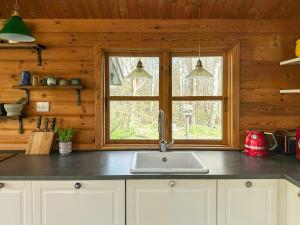 Cottage With Wilderness Bath On Reersø