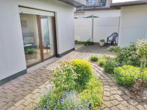 Obj 47 Ferienbungalow für 2 Personen WLAN Terrasse ca 300 m zum Strand
