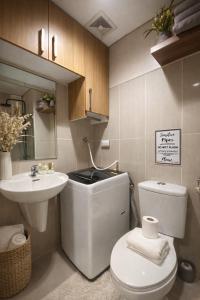 1 BR Fully Furnished Condo Shell across MOA