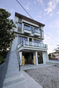 Lisro Sleep and Relax La near Beach