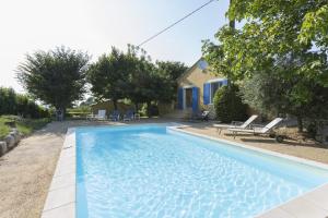Les Amandiers with pool in beautiful Provence