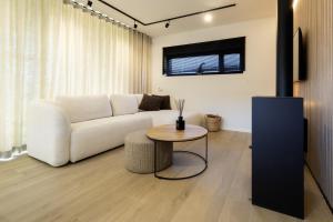 Nature Lake Village – Villa n°18 – 4 personnes avec jacuzzi