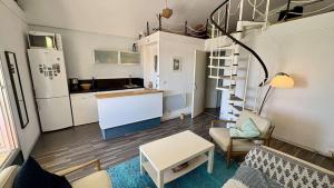 Joli appartement vue port, proche Grazel, parking - GN060-256