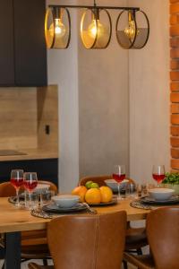 Klimatyczny Apartament z Parkingiem w Łodzi by Noclegi Renters