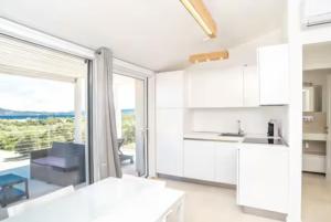 Apartment Sofia sea view, pool and private parking