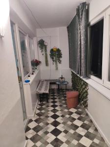 The Cozy West Apartment