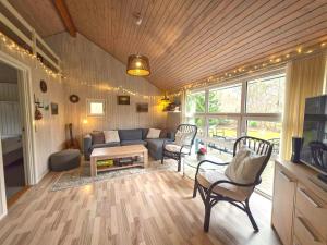Cozy Family Summer House in Jegum for 6 with Sauna, Jacuzzi & Wood-Fired Hot Tub
