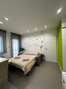Modern Apartment in Jesolo with Terrace and Parking near Beach