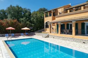 Villa Eleni Sinies by Villa Select