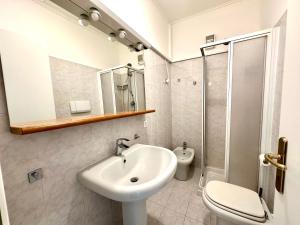 Apartment Di Lago Family by GardaDoma