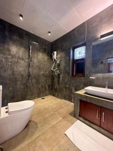 SAHAS Villa - Private Riverfront Garden Retreat in Beruwala