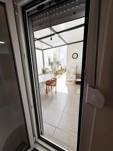 Inga Sea View Apartment with Free Parking