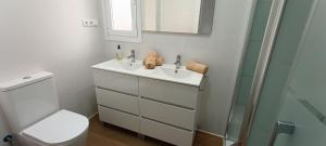 Beachfront flat with spectacular sea views