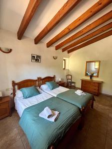 Finca Es Puig, rustic estate with views