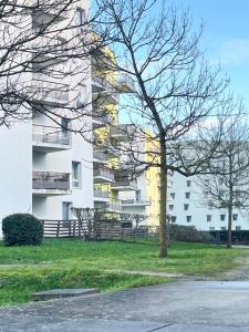 T3 Nantes - Parking privé - Terrasse - Proche Busway