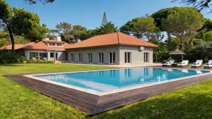 The Olive Villa Cascais Vive el lujo sereno entre pinares junto al Atlántico 5 minutos de la playa andando
