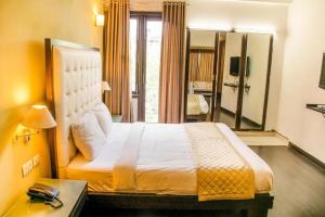 Hotel Grand Arcasia At Saket
