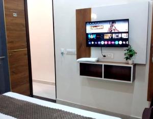 THE ELiSTA HOTEL - Your Premium Stays By SKY Hotels And Homestays