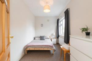 Cozy 2 bedroom flat & garden in Deansgrange