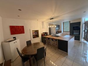 Appartement moderne avec jardin, quartier calme