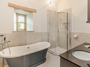 3 Bed in Ulverston oc-93090