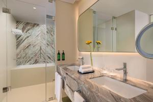 voco Muscat Al Mouj by IHG