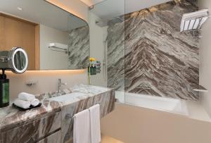 voco Muscat Al Mouj by IHG